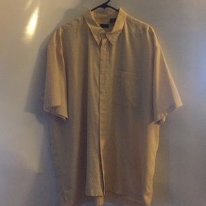 Men’s short sleeve shirt 2X large